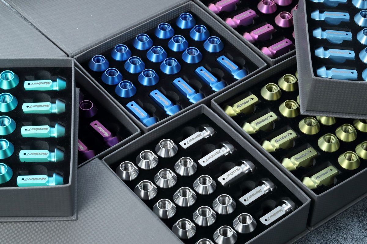64 Titanium GR5 Racing Nut M12 P1.25 P1.5 64チタンGR5レーシングナットP1.25/P1.5